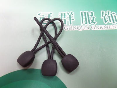 【廠家供應(yīng)各種拉頭拉片 注塑拉袢 拉鏈頭五金拉頭】?jī)r(jià)格,廠家,圖片,拉鏈,蘇州冠群服飾-